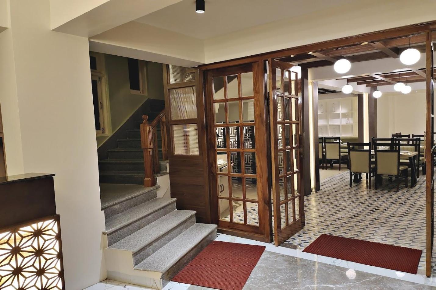 Hotel Serenity Taksa Palace Darjeeling  Exterior foto